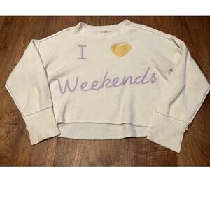 Le Lis I Heart Weekends Sweater Women’s Small‎ White Knit Pullover Graphic Top